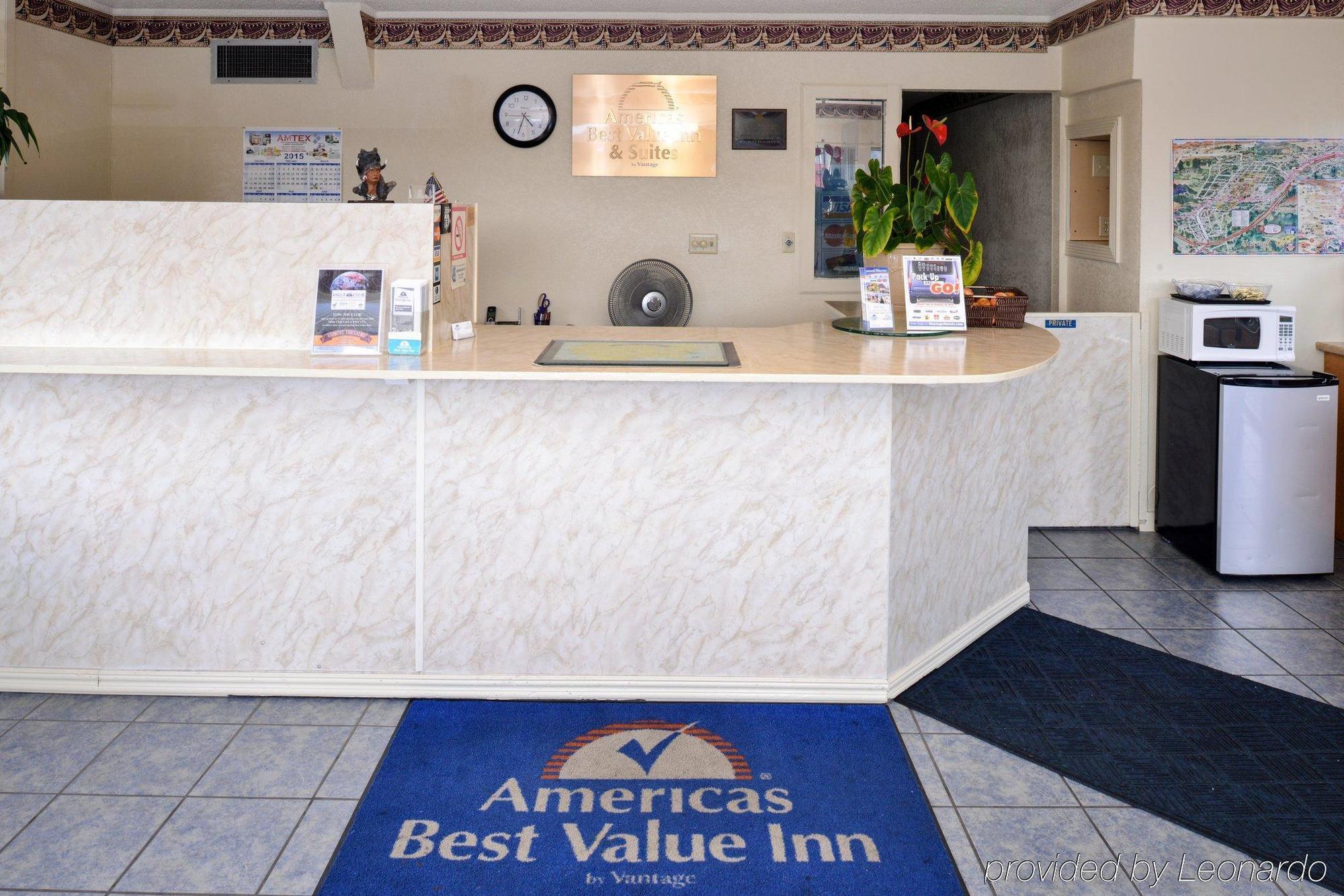 Americas Value Inn&suites 2*